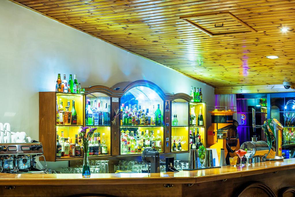 Troodos Hotel & Spa Ngoại thất bức ảnh