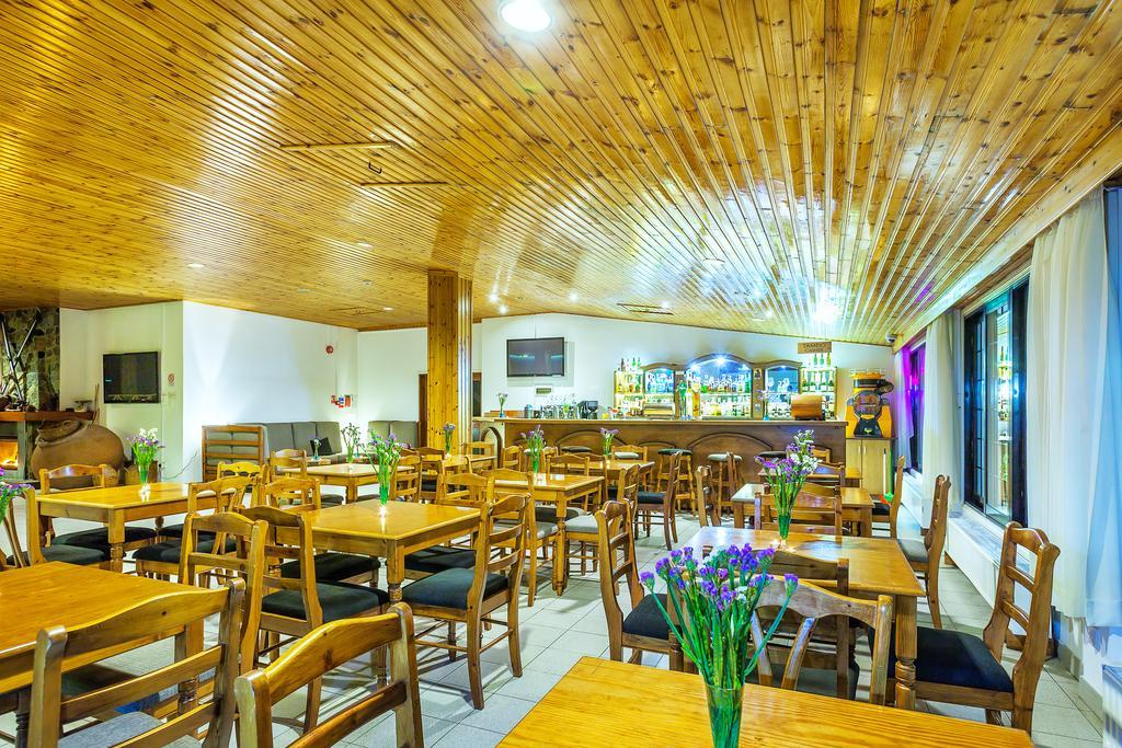 Troodos Hotel & Spa Ngoại thất bức ảnh